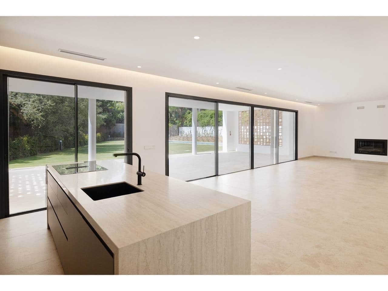 6 sypialnia Willa na sprzedaż w Sotogrande z basenem - 2 600 000 € (Ref: 8638079)