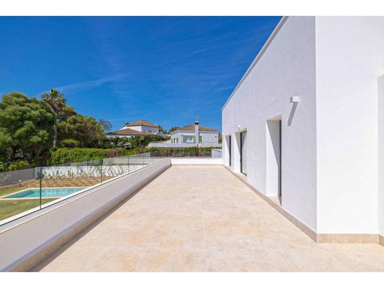 6 sypialnia Willa na sprzedaż w Sotogrande z basenem - 2 600 000 € (Ref: 8638079)