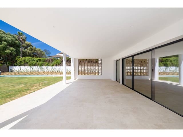 6 quarto Moradia para venda em Sotogrande Costa, San Roque com piscina - 2 600 000 € (Ref: 8638079)