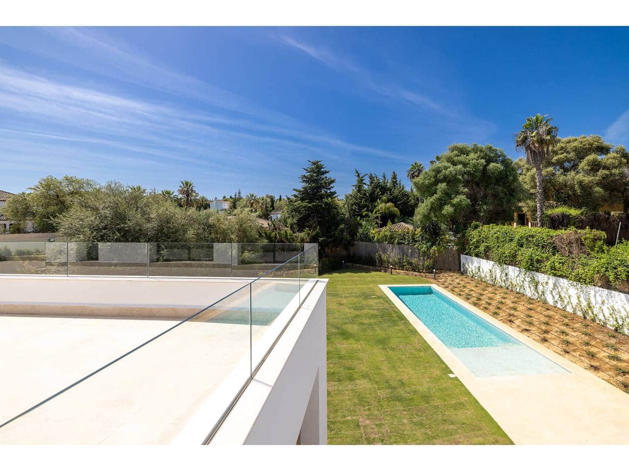 6 sypialnia Willa na sprzedaż w Sotogrande z basenem - 2 600 000 € (Ref: 8638079)
