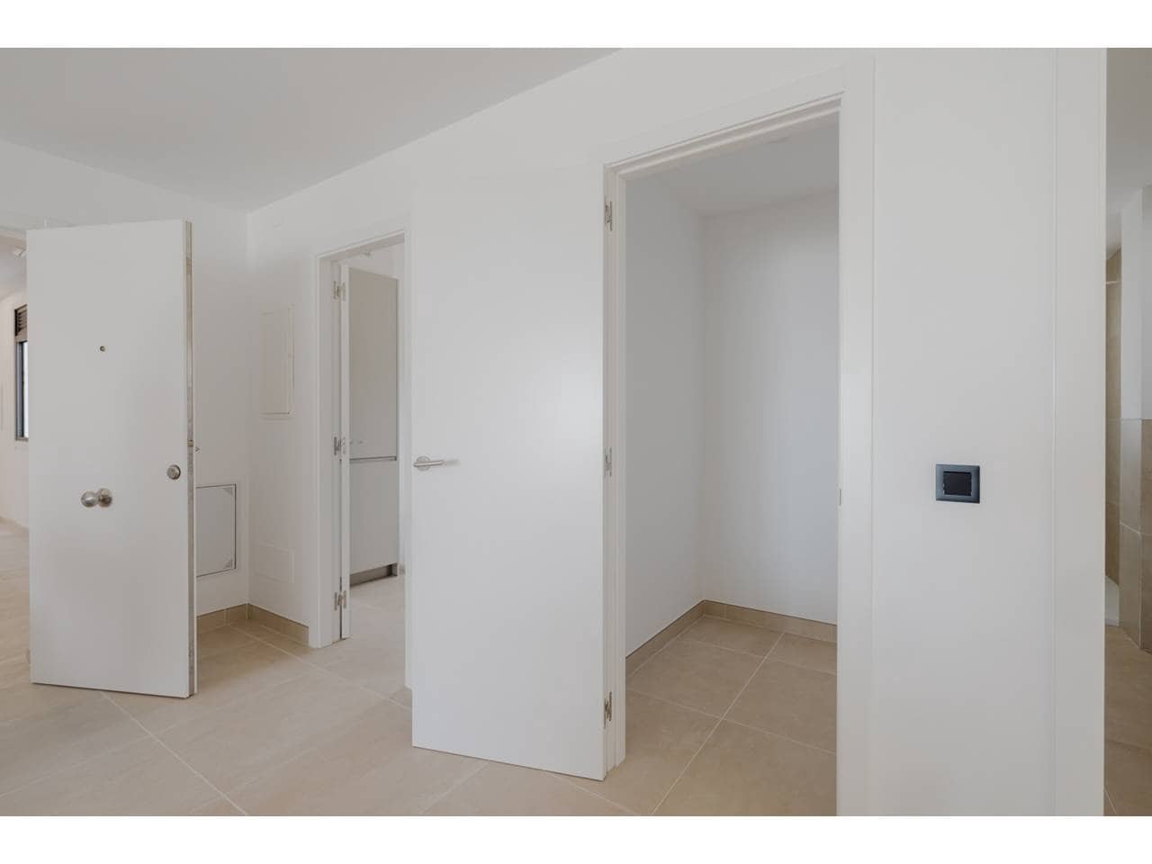 2 bedroom Flat for sale in Casares with pool garage - € 418,800 (Ref: 8679270)