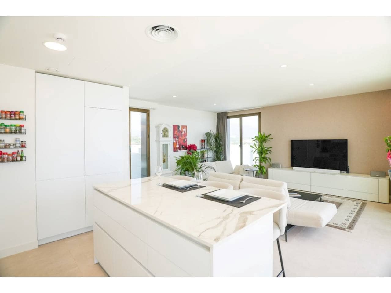 3 chambre Penthouse à vendre à Casares avec piscine garage - 870 000 € (Ref: 8738612)