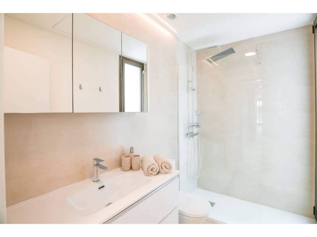 3 chambre Penthouse à vendre à Casares avec piscine garage - 870 000 € (Ref: 8738612)