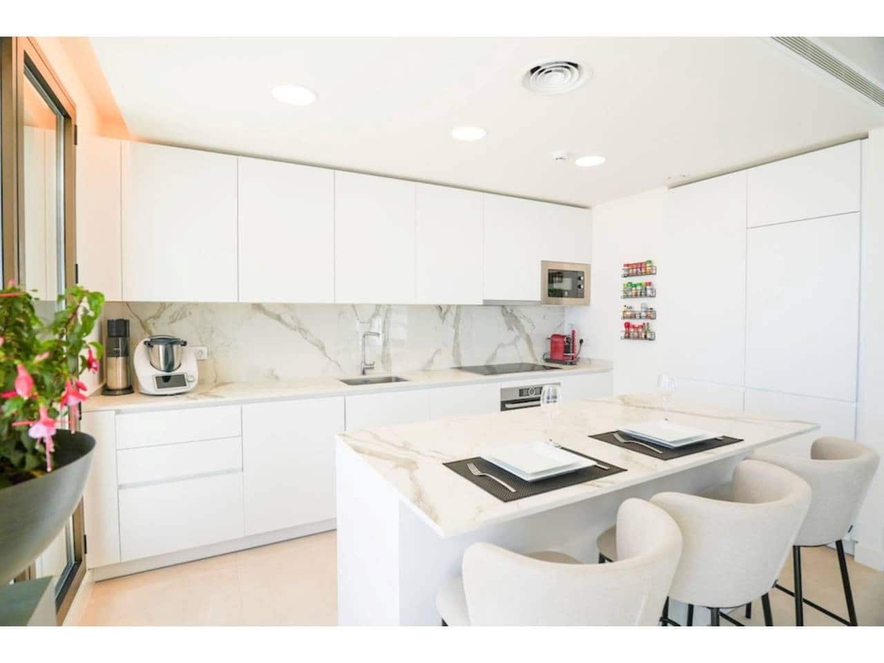 3 chambre Penthouse à vendre à Casares avec piscine garage - 870 000 € (Ref: 8738612)