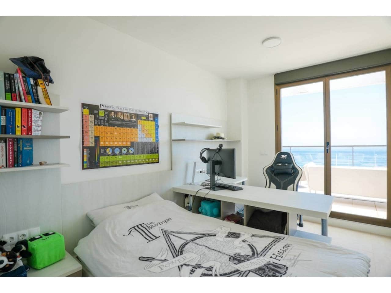 3 chambre Penthouse à vendre à Casares avec piscine garage - 870 000 € (Ref: 8738612)