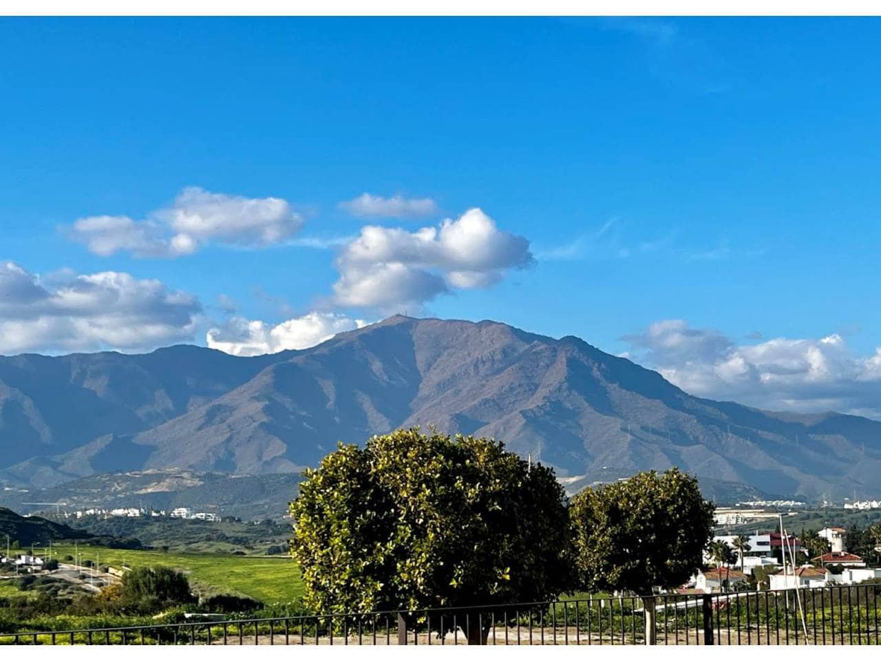 3 chambre Penthouse à vendre à Casares avec piscine garage - 870 000 € (Ref: 8738612)