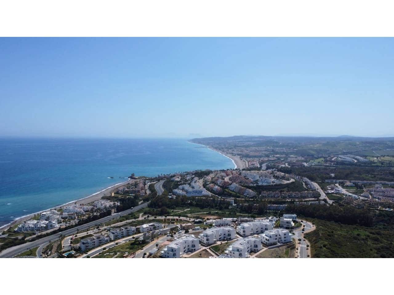 3 chambre Penthouse à vendre à Casares avec piscine garage - 870 000 € (Ref: 8738612)