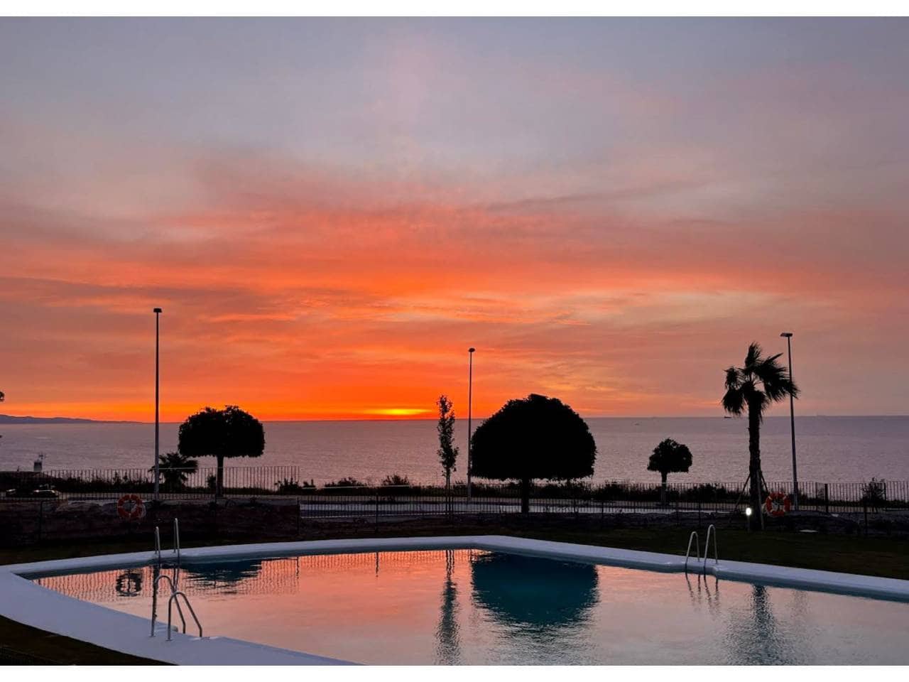 3 chambre Penthouse à vendre à Casares avec piscine garage - 870 000 € (Ref: 8738612)