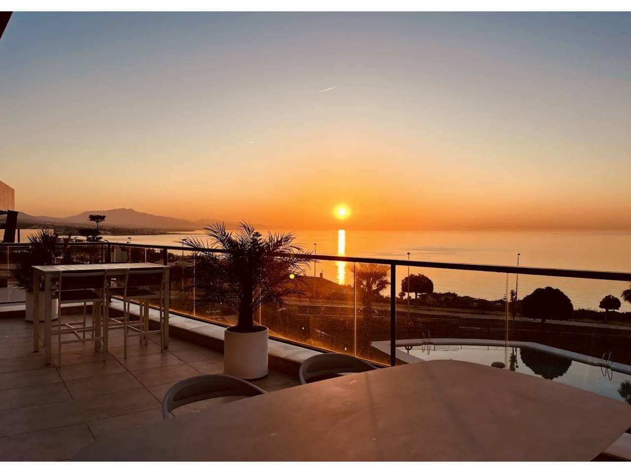 3 chambre Penthouse à vendre à Casares avec piscine garage - 870 000 € (Ref: 8738612)