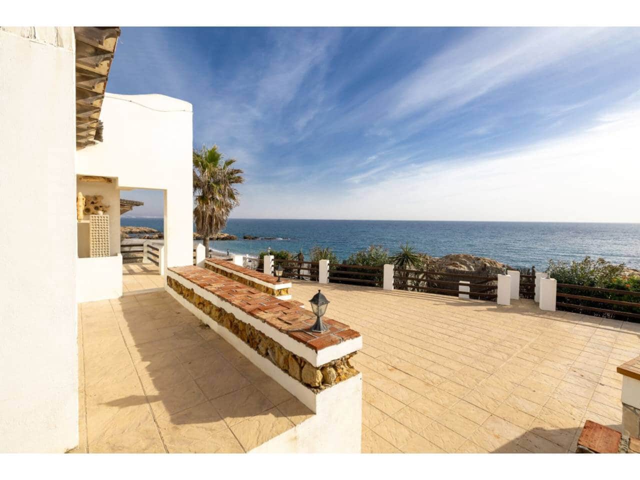 3 chambre Villa/Maison à vendre à Manilva avec piscine garage - 2 995 000 € (Ref: 8775761)