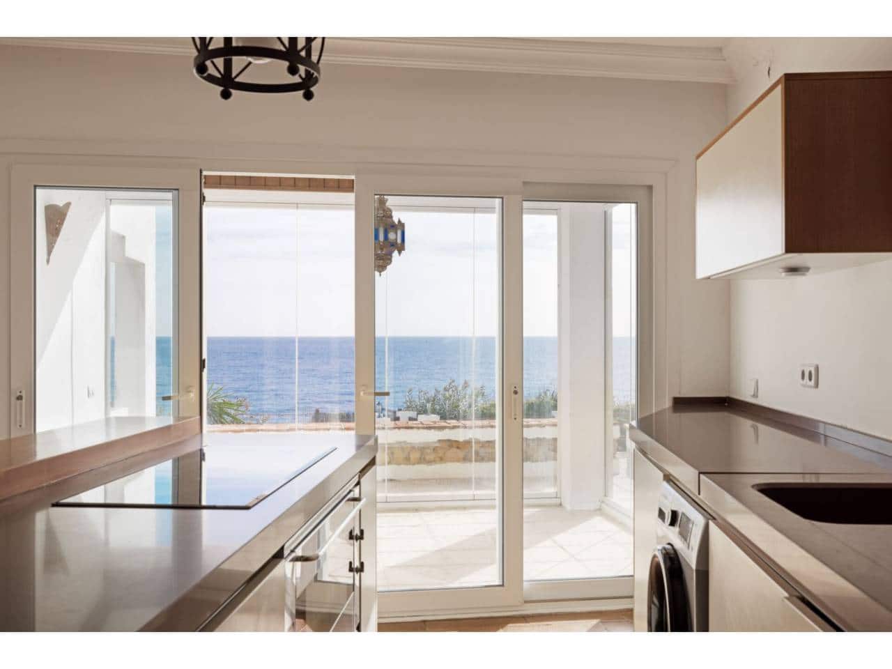 3 chambre Villa/Maison à vendre à Manilva avec piscine garage - 2 995 000 € (Ref: 8775761)