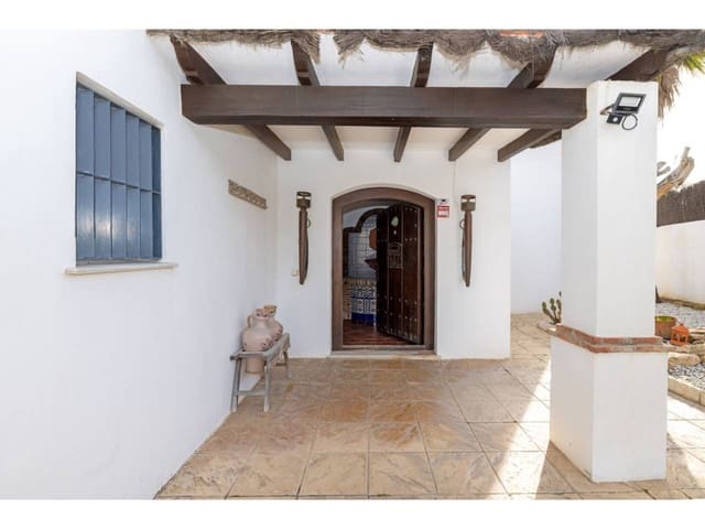 Chalet de 3 habitaciones en Manilva en venta con piscina garaje - 2.995.000 € (Ref: 8775761)