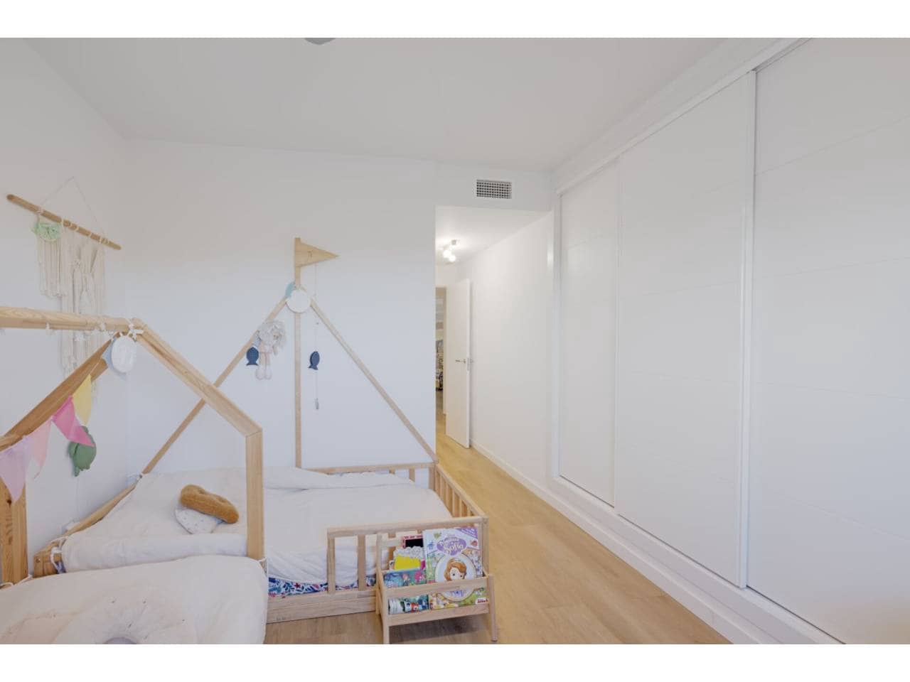 3 Zimmer Penthouse zu verkaufen in La Alcaidesa mit Pool Garage - 575.000 € (Ref: 8812025)