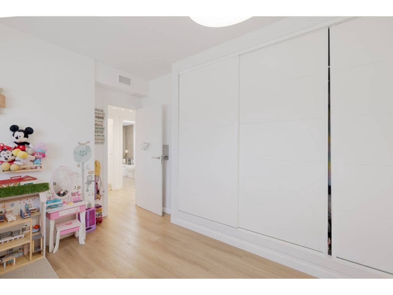 3 Zimmer Penthouse zu verkaufen in La Alcaidesa mit Pool Garage - 575.000 € (Ref: 8812025)