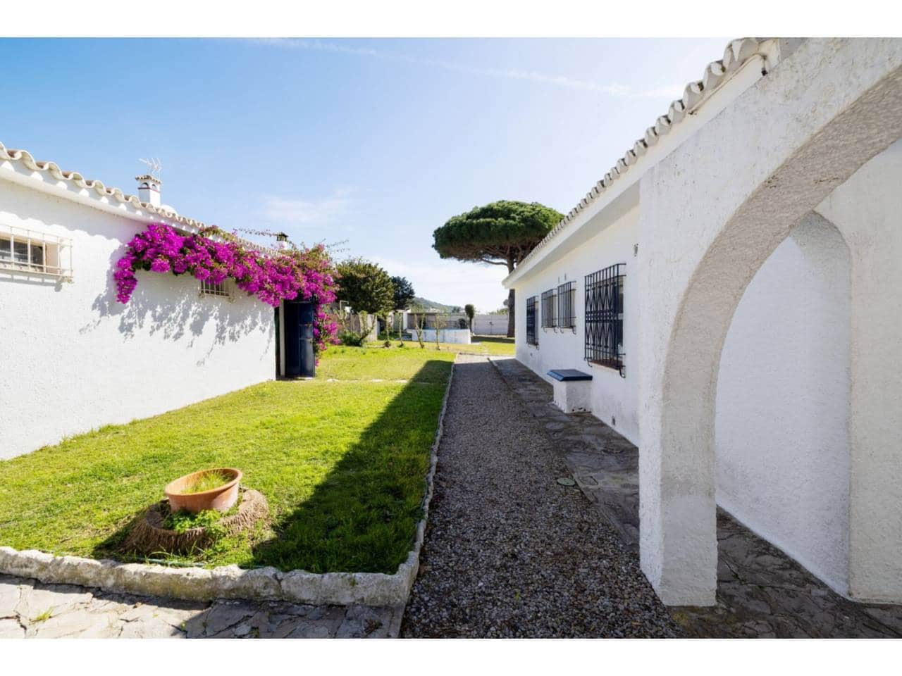 5 soveværelse Villa til salg i Los Canos de Meca med swimmingpool garage - € 1.300.000 (Ref: 8840587)