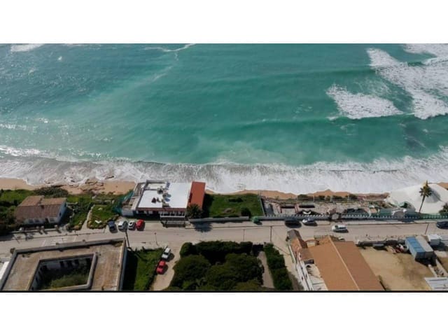 5 makuuhuone Huvila myytävänä paikassa Los Caños de Meca, Barbate mukana uima-altaan 
autotalli - 1 300 000 € (Ref: 8840587)