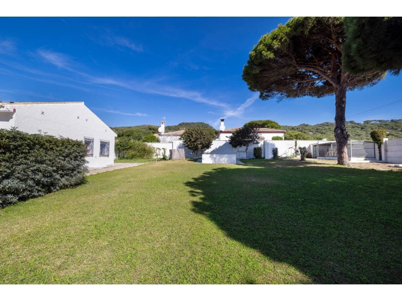 5 soveværelse Villa til salg i Los Canos de Meca med swimmingpool garage - € 1.300.000 (Ref: 8840587)