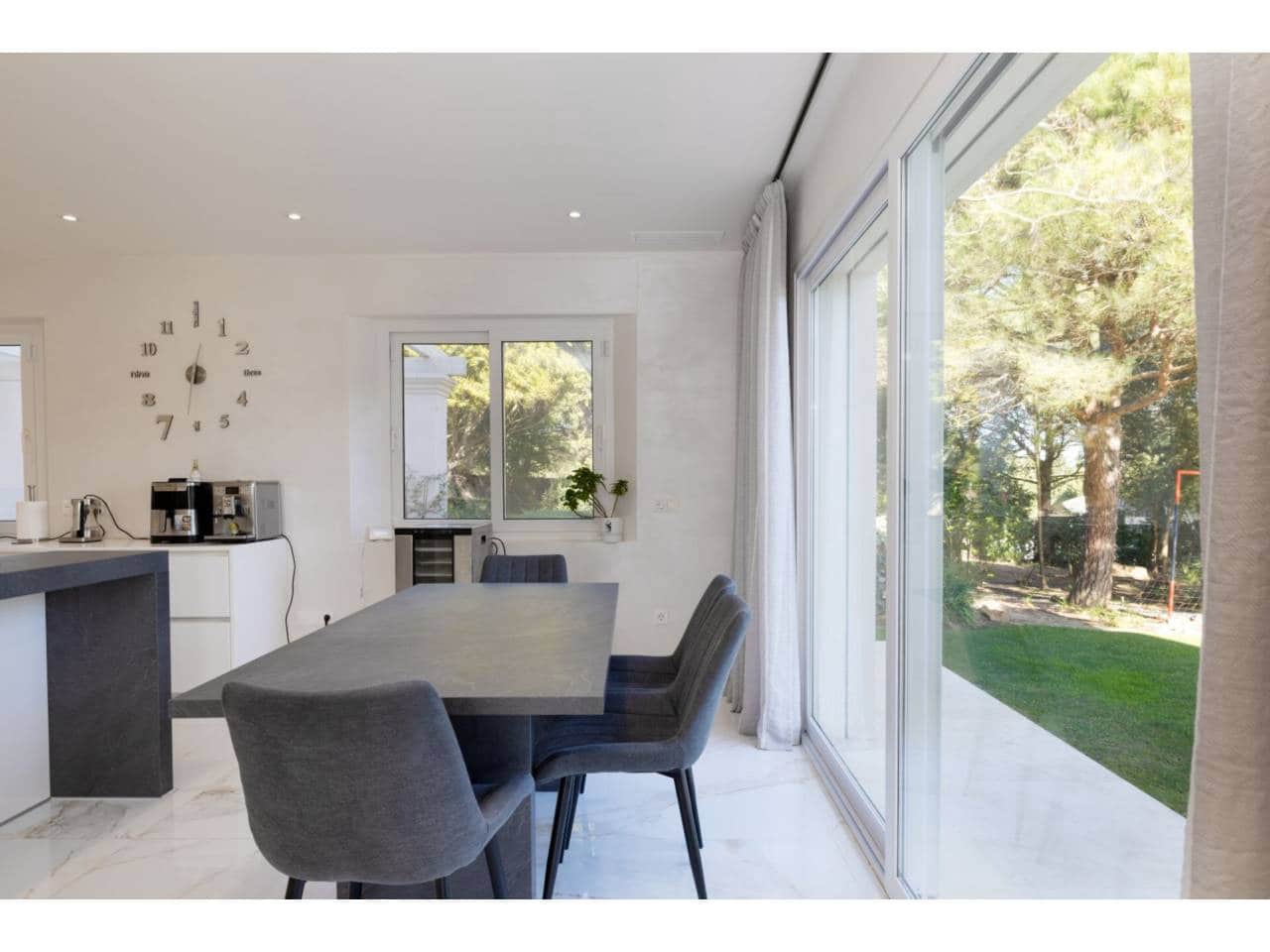 6 chambre Villa/Maison à vendre à Sotogrande avec piscine garage - 3 850 000 € (Ref: 8847093)