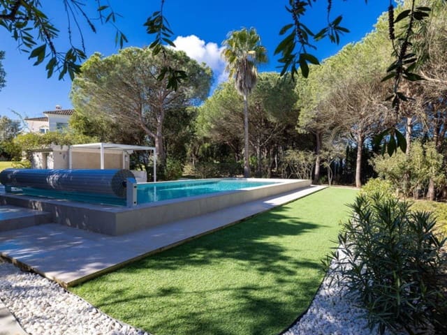 6 slaapkamer Villa te koop in Sotogrande, San Roque met zwembad garage - € 3.850.000 (Ref: 8847093)