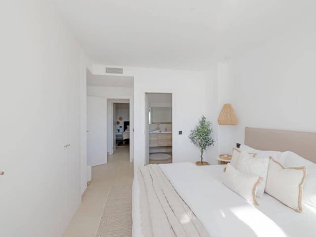 Apartamento de 2 habitaciones en Casares en venta con piscina garaje - 475.000 € (Ref: 8851083)