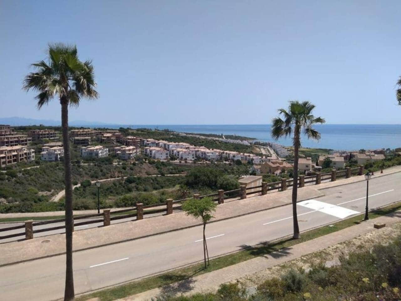 Ubebygd land til salgs i La Linea de la Concepcion - € 495 000 (Ref: 8866694)