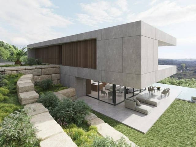 Undeveloped Land for sale in La Línea de la Concepción - € 495,000 (Ref: 8866694)