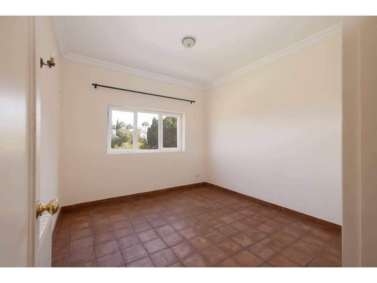 6 chambre Villa/Maison à vendre à Sotogrande avec piscine garage - 1 995 000 € (Ref: 8879300)