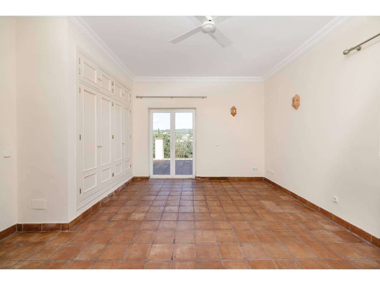 6 chambre Villa/Maison à vendre à Sotogrande avec piscine garage - 1 995 000 € (Ref: 8879300)