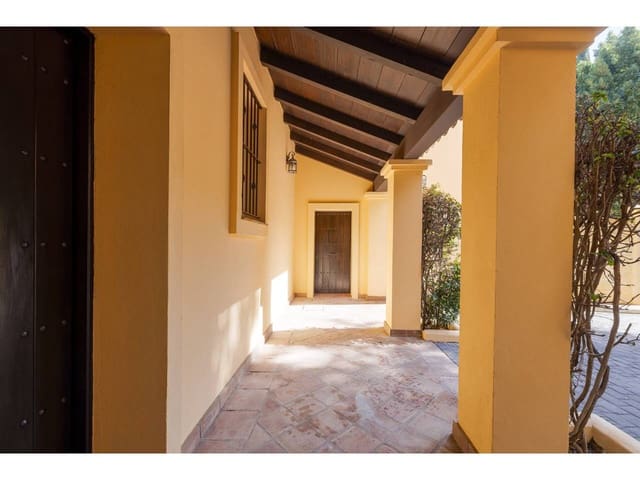6 chambre Villa/Maison à vendre à Sotogrande Alto, San Roque avec piscine garage - 1 995 000 € (Ref: 8879300)