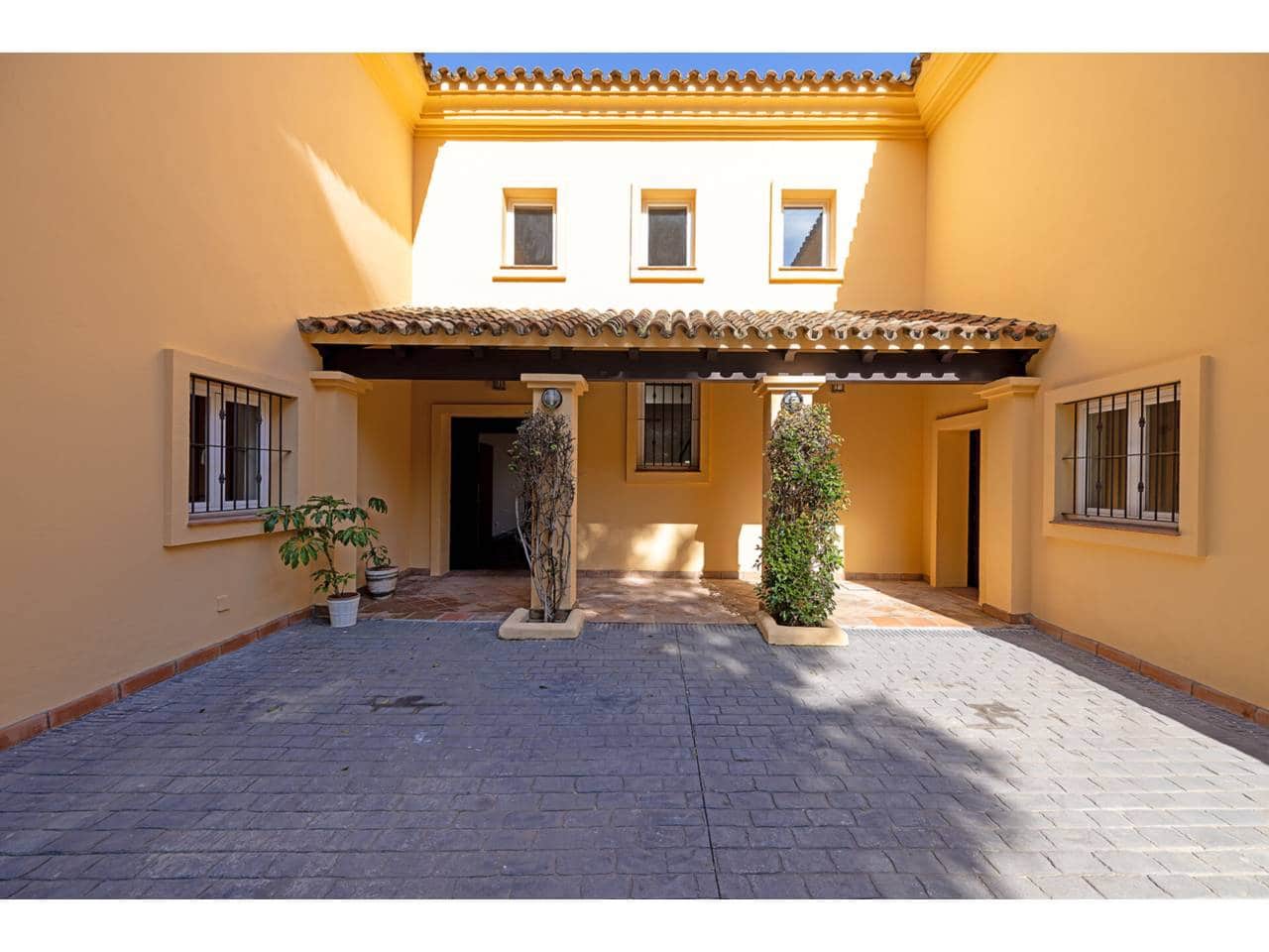 6 chambre Villa/Maison à vendre à Sotogrande avec piscine garage - 1 995 000 € (Ref: 8879300)