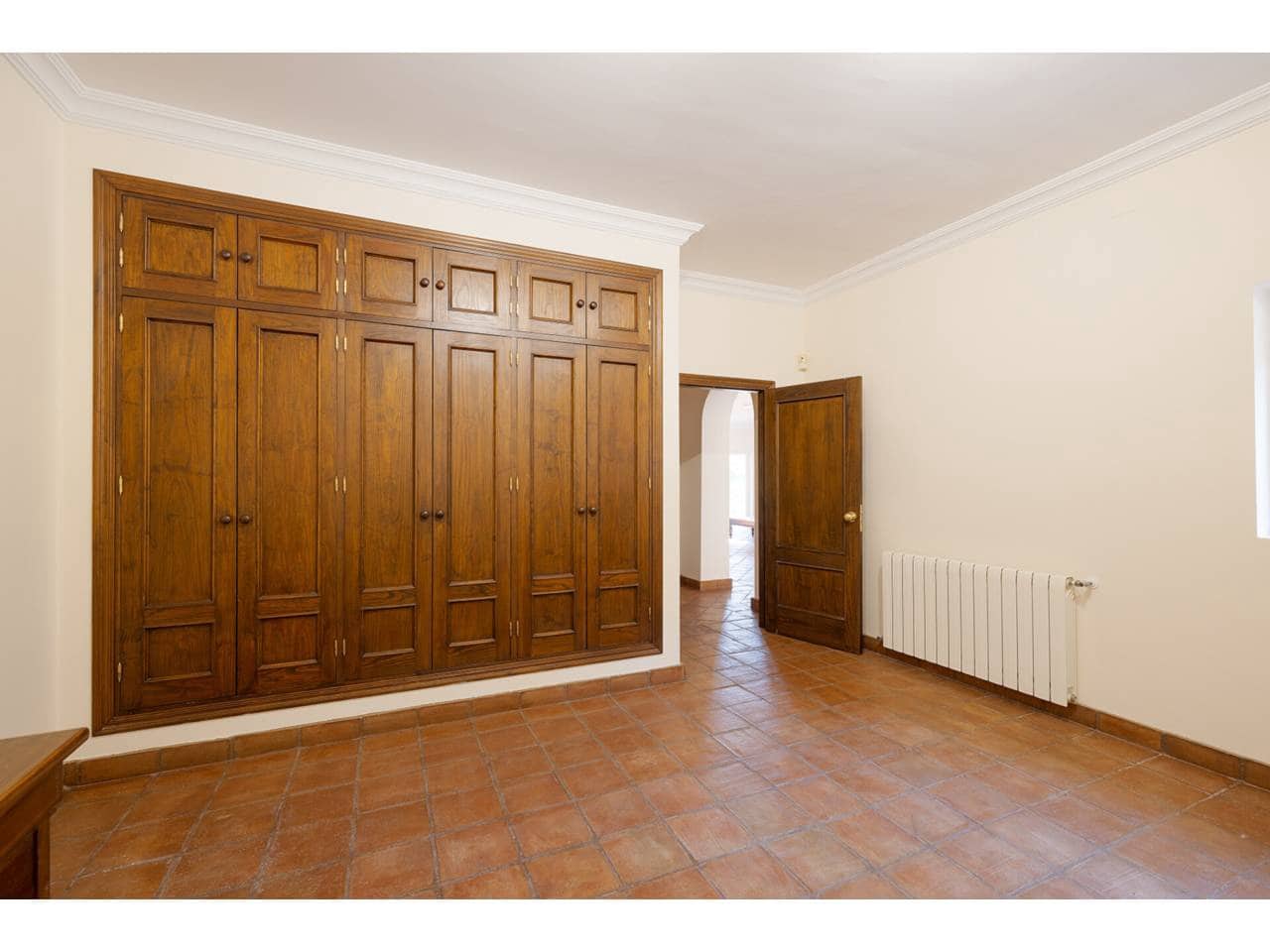 6 chambre Villa/Maison à vendre à Sotogrande avec piscine garage - 1 995 000 € (Ref: 8879300)