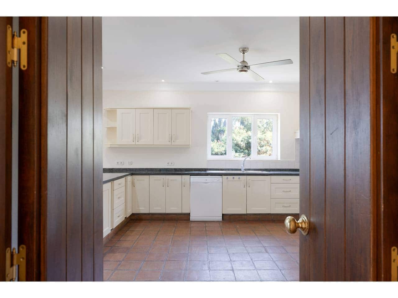 6 chambre Villa/Maison à vendre à Sotogrande avec piscine garage - 1 995 000 € (Ref: 8879300)