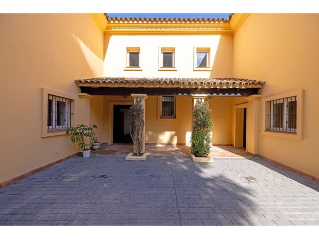 6 chambre Villa/Maison à vendre à Sotogrande Alto, San Roque avec piscine garage - 1 995 000 € (Ref: 8879300)