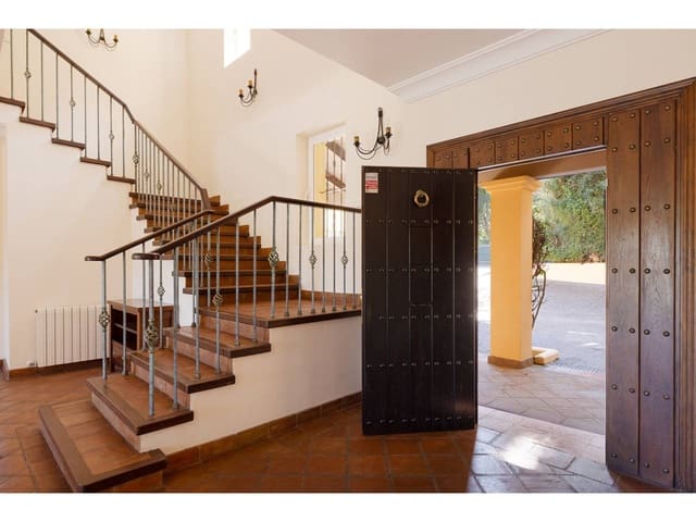 6 chambre Villa/Maison à vendre à Sotogrande Alto, San Roque avec piscine garage - 1 995 000 € (Ref: 8879300)