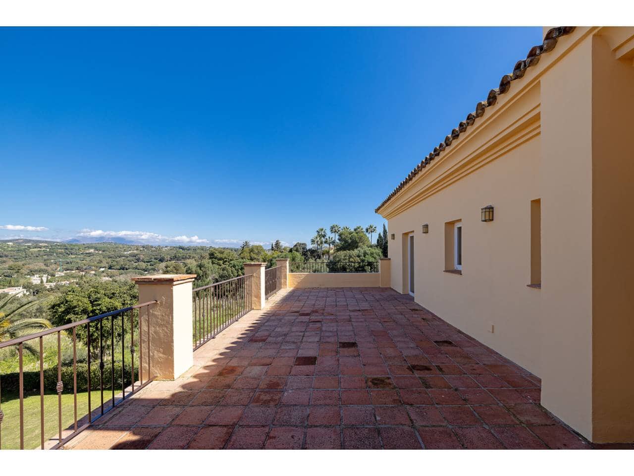 6 chambre Villa/Maison à vendre à Sotogrande avec piscine garage - 1 995 000 € (Ref: 8879300)