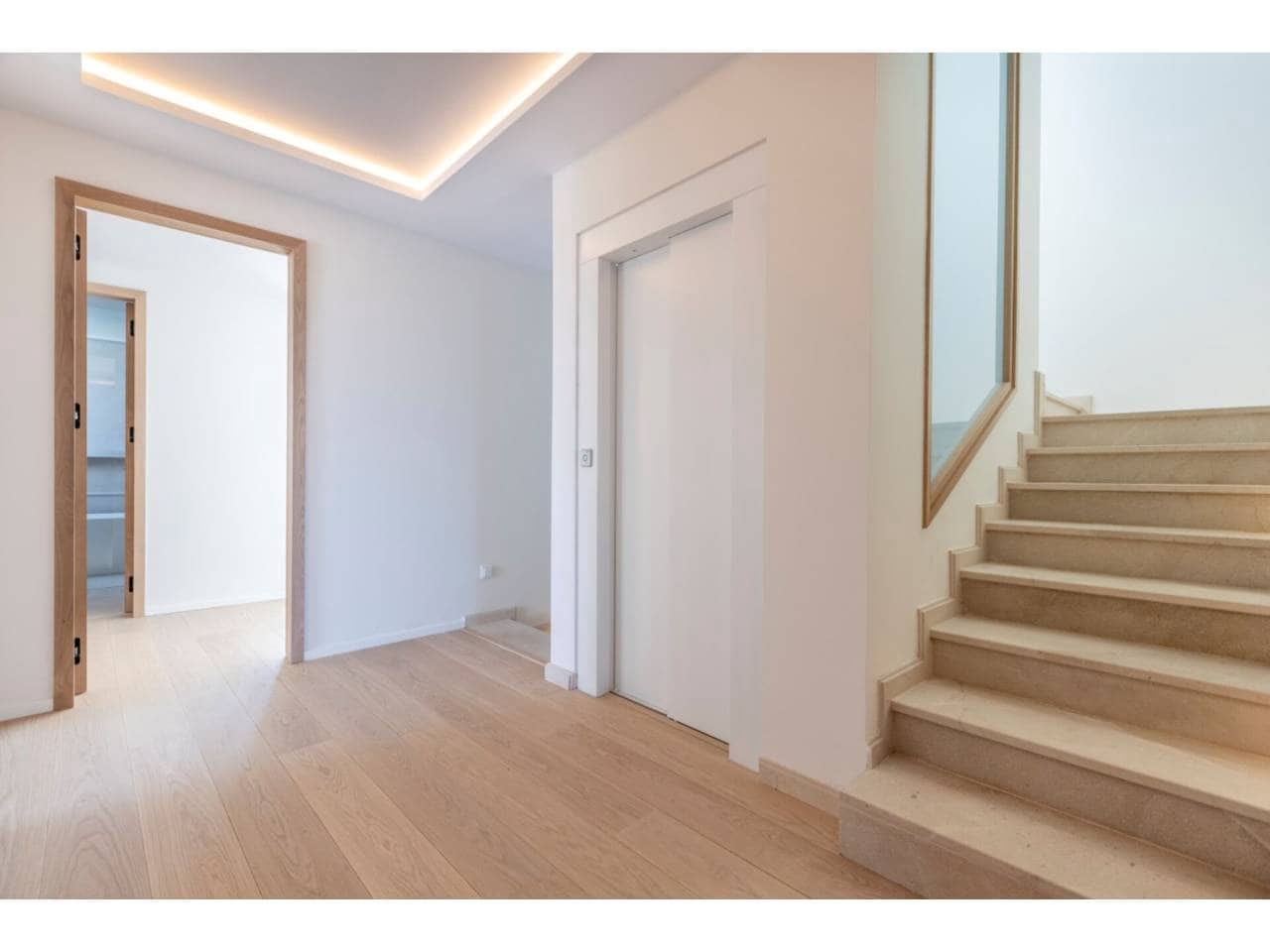 8 Zimmer Villa zu verkaufen in Sotogrande mit Pool Garage - 6.975.000 € (Ref: 8879301)