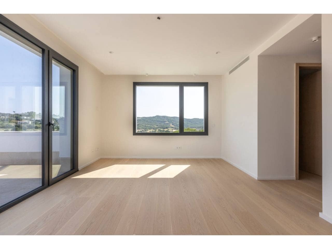 8 Zimmer Villa zu verkaufen in Sotogrande mit Pool Garage - 6.975.000 € (Ref: 8879301)