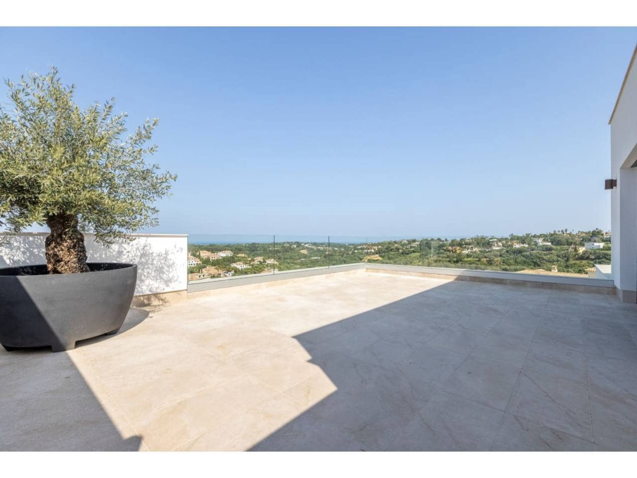 8 Zimmer Villa zu verkaufen in Sotogrande mit Pool Garage - 6.975.000 € (Ref: 8879301)