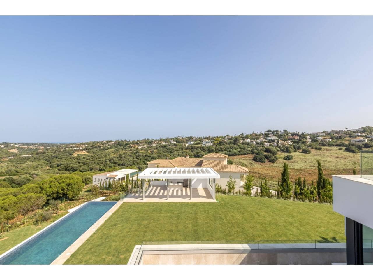 8 Zimmer Villa zu verkaufen in Sotogrande mit Pool Garage - 6.975.000 € (Ref: 8879301)