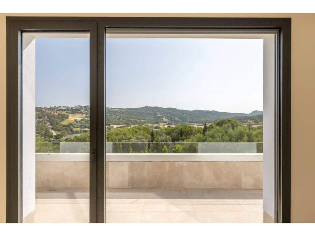 8 Zimmer Villa zu verkaufen in Sotogrande mit Pool Garage - 6.975.000 € (Ref: 8879301)