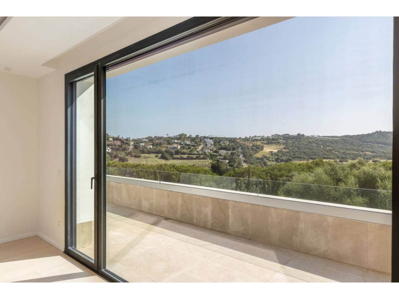 8 Zimmer Villa zu verkaufen in Sotogrande mit Pool Garage - 6.975.000 € (Ref: 8879301)