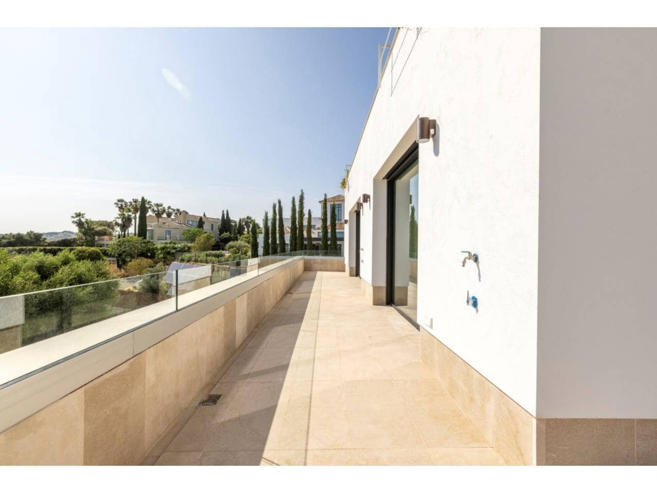 8 Zimmer Villa zu verkaufen in Sotogrande mit Pool Garage - 6.975.000 € (Ref: 8879301)