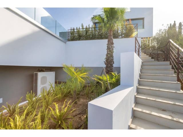 8 Zimmer Villa zu verkaufen in Sotogrande Alto, San Roque mit Pool Garage - 6.975.000 € (Ref: 8879301)