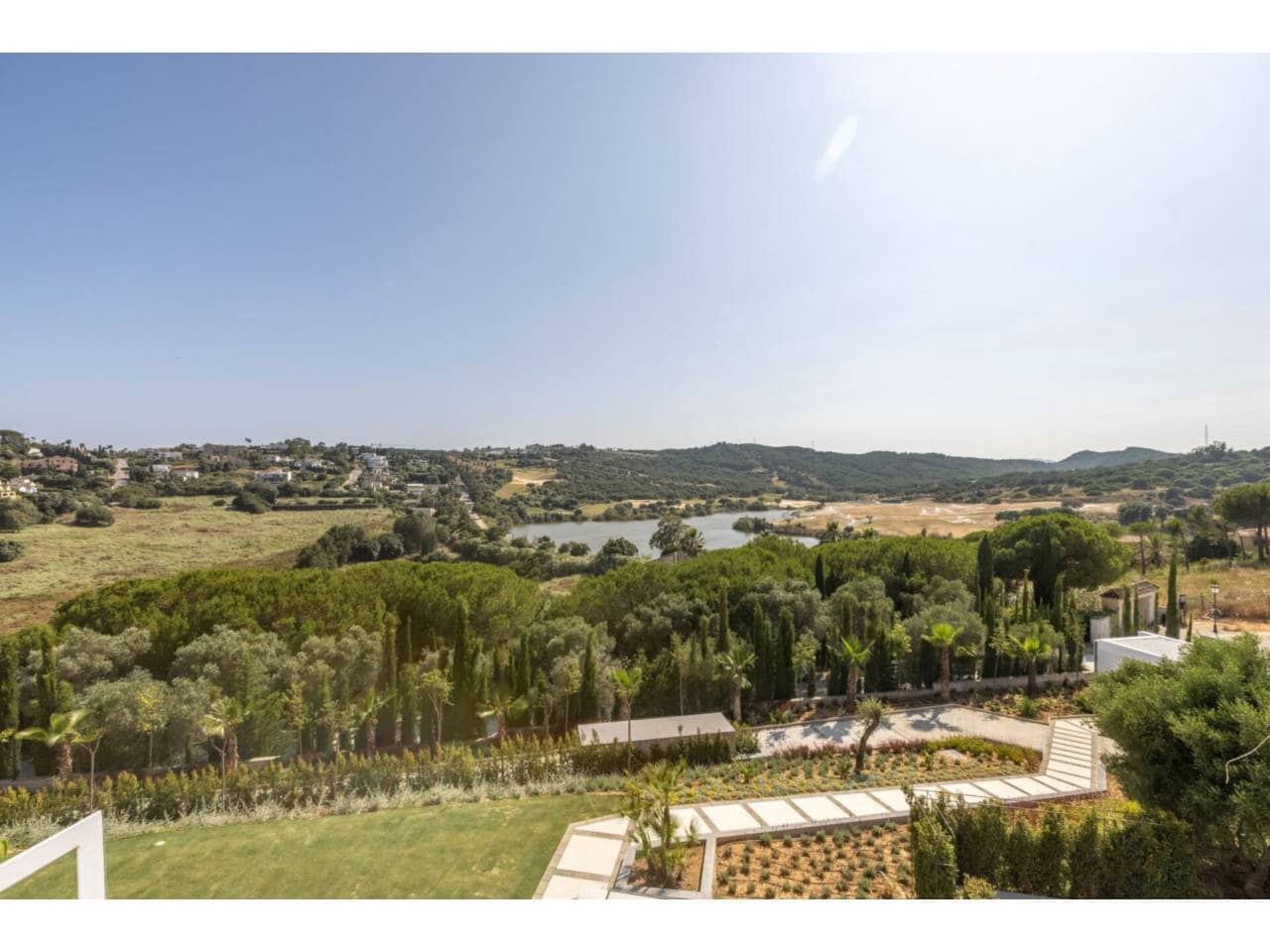 8 Zimmer Villa zu verkaufen in Sotogrande mit Pool Garage - 6.975.000 € (Ref: 8879301)