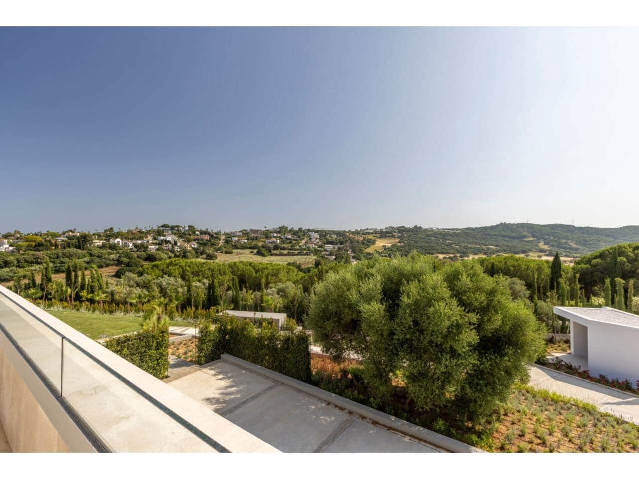 8 Zimmer Villa zu verkaufen in Sotogrande mit Pool Garage - 6.975.000 € (Ref: 8879301)