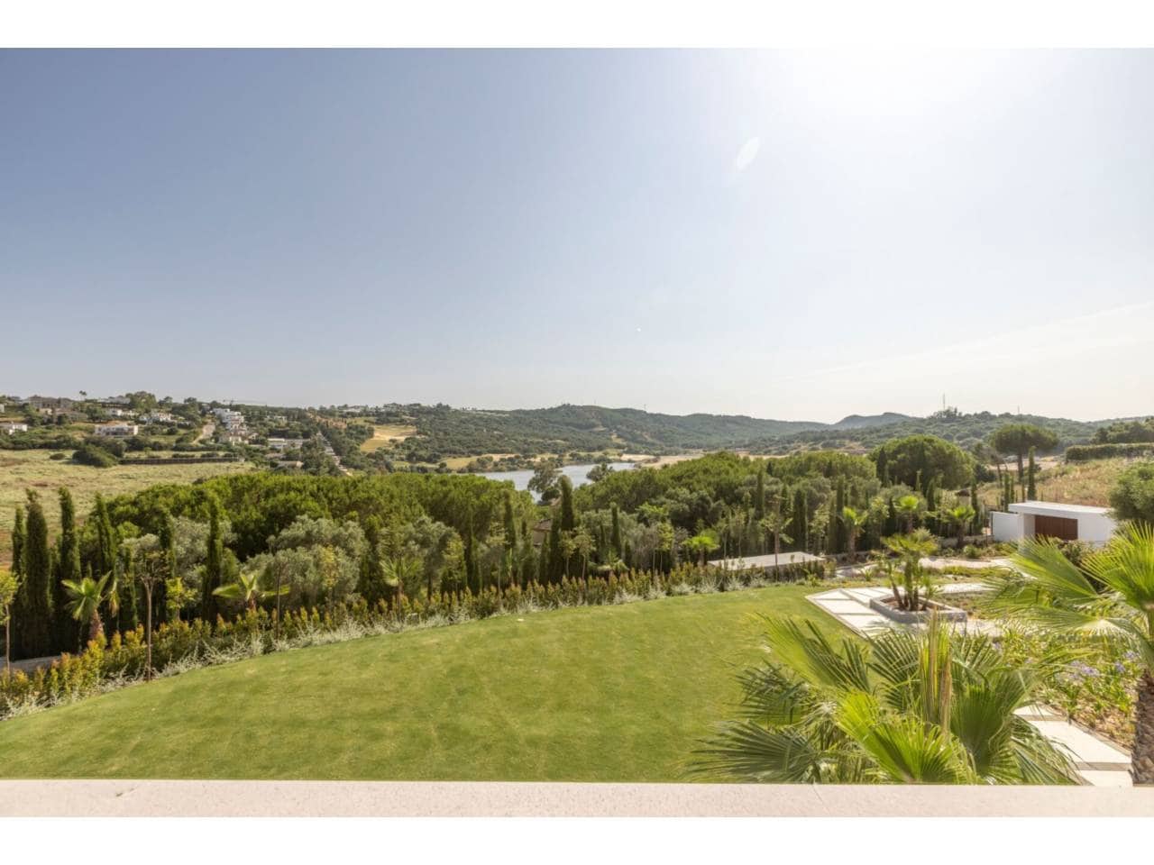 8 Zimmer Villa zu verkaufen in Sotogrande mit Pool Garage - 6.975.000 € (Ref: 8879301)