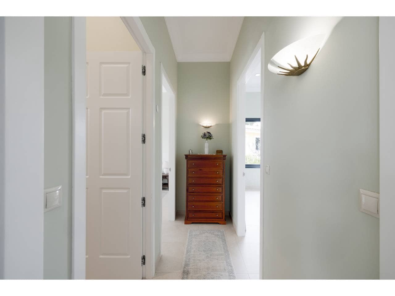 4 chambre Villa/Maison à vendre à Sotogrande avec piscine garage - 2 200 000 € (Ref: 8928365)