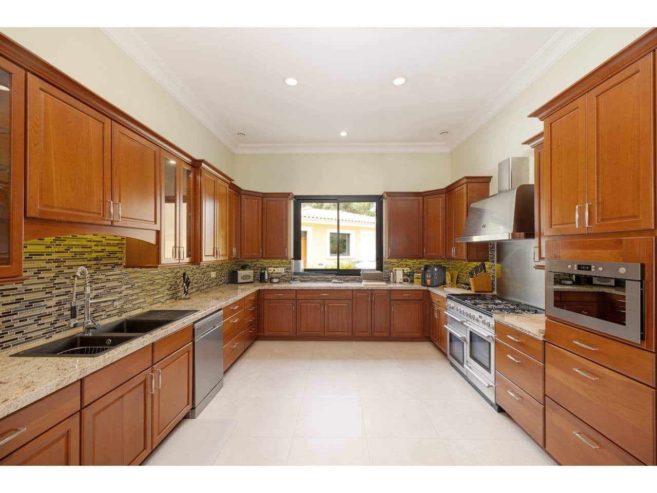 4 chambre Villa/Maison à vendre à Sotogrande avec piscine garage - 2 200 000 € (Ref: 8928365)