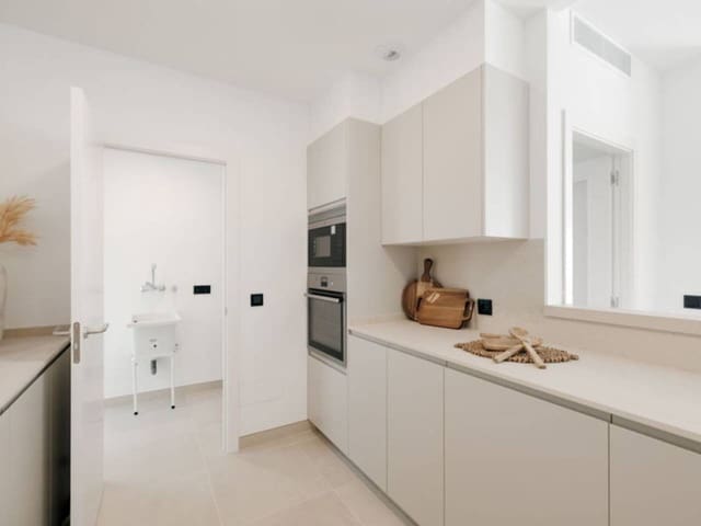 Apartamento de 2 habitaciones en Casares en venta con piscina garaje - 340.000 € (Ref: 8934723)