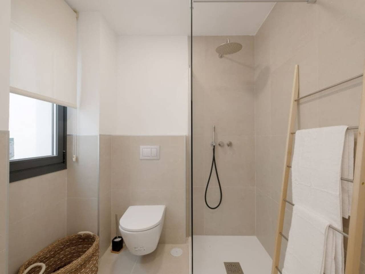 2 bedroom Apartment for sale in Casares with pool garage - € 340,000 (Ref: 8934723)